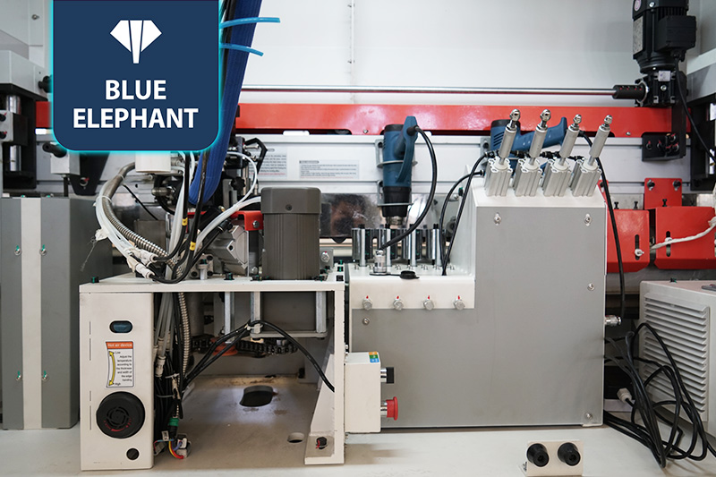 軟成型全自動(dòng)封邊機(jī)